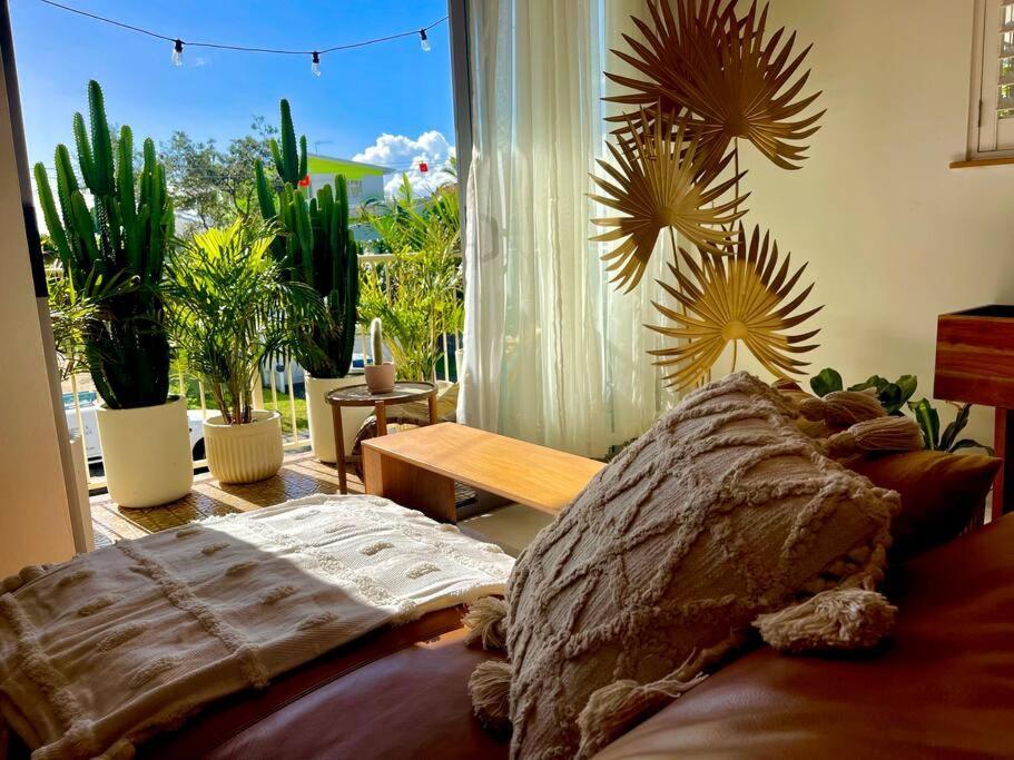 Apartmán Chic Beachside Getaway 2Br 2Bath Fully Equipped Gold Coast Exteriér fotografie