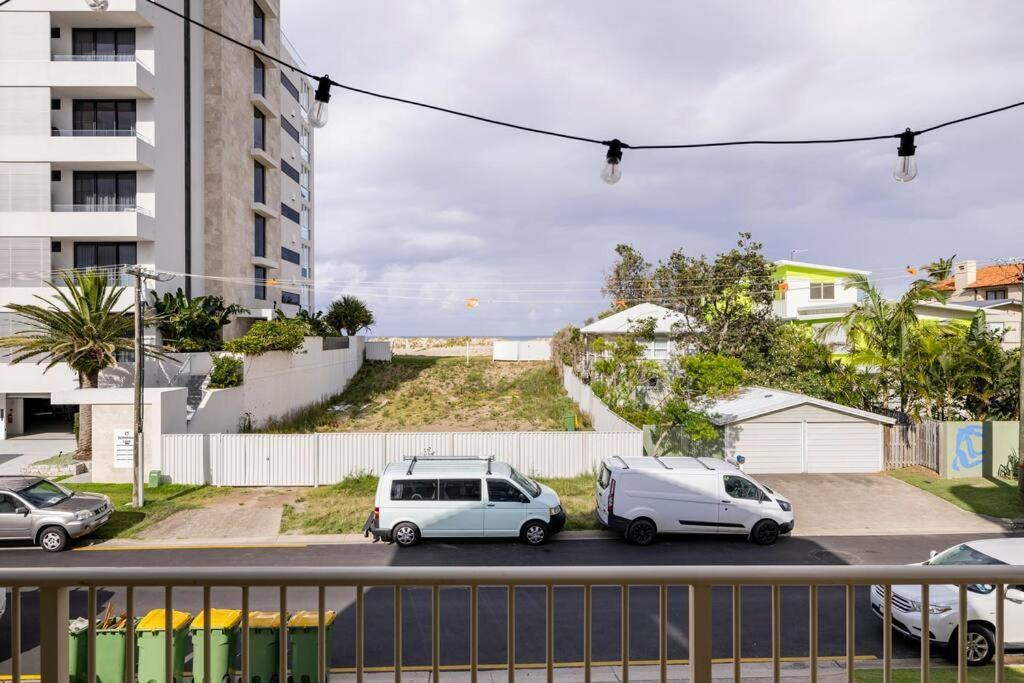 Apartmán Chic Beachside Getaway 2Br 2Bath Fully Equipped Gold Coast Exteriér fotografie