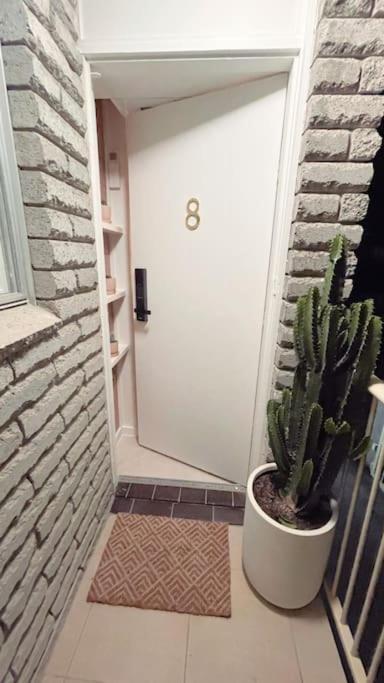Apartmán Chic Beachside Getaway 2Br 2Bath Fully Equipped Gold Coast Exteriér fotografie