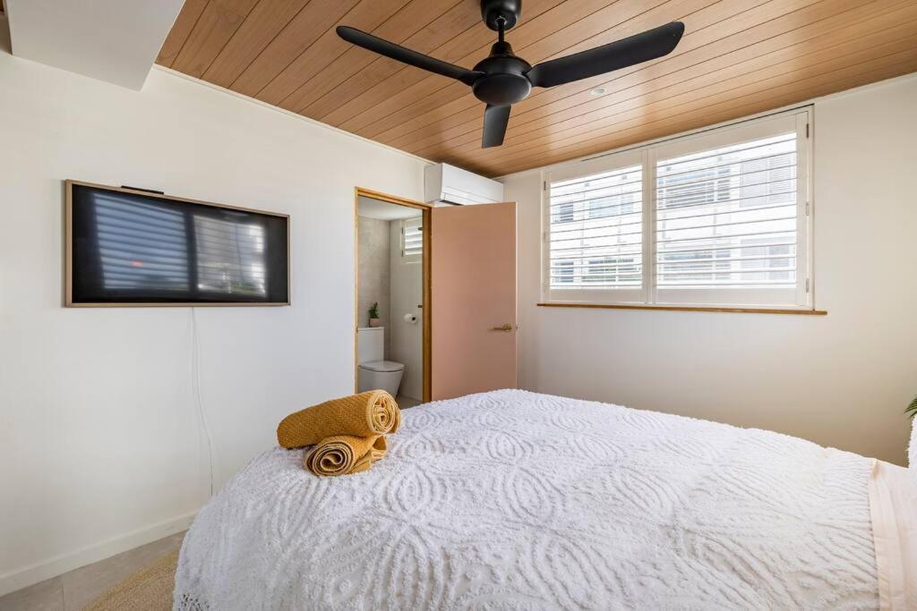 Apartmán Chic Beachside Getaway 2Br 2Bath Fully Equipped Gold Coast Exteriér fotografie